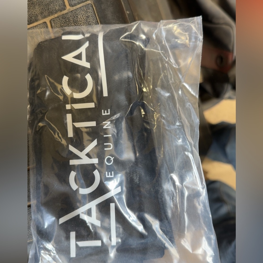 Tacktical equine tail bag